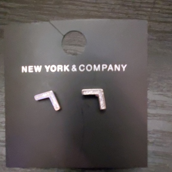 New York & Company Jewelry - Earrings....stone